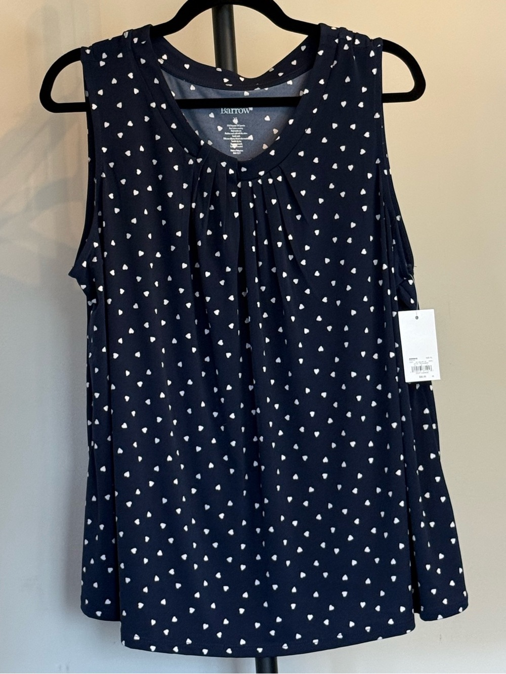 3/$15 croft & barrow Navy Tank Top with White Heart Print